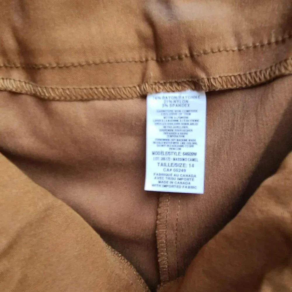 SC& Co Brown Flat Front Pants size 16 NWT!  NEW!
